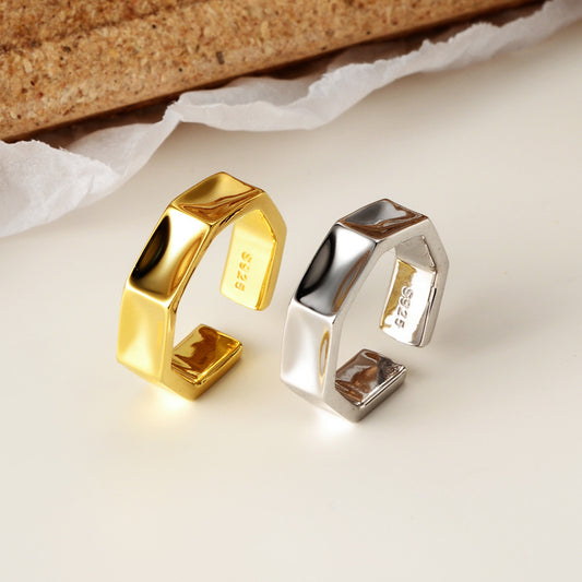 Shimmering Gemstone Ring