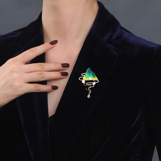 The Meadow Muse Pearl Pin